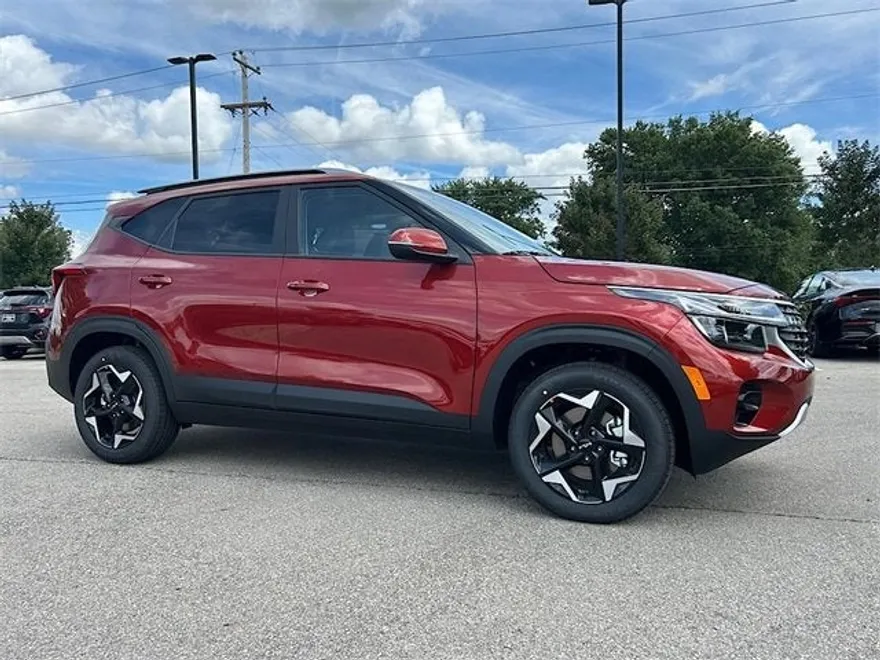 2026 Kia Seltos S photo 1