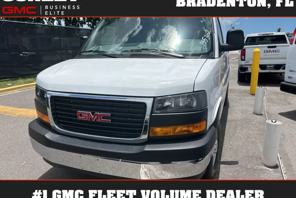 2025 Gmc Savana 2500 Cargo photo 1