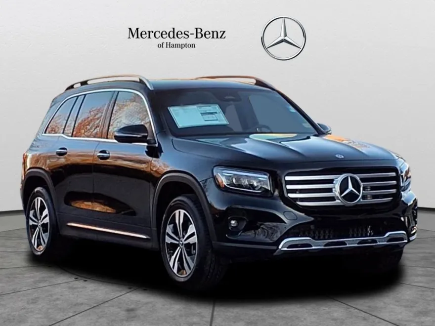 2025 Mercedes Benz GLB 250 4MATIC photo 1