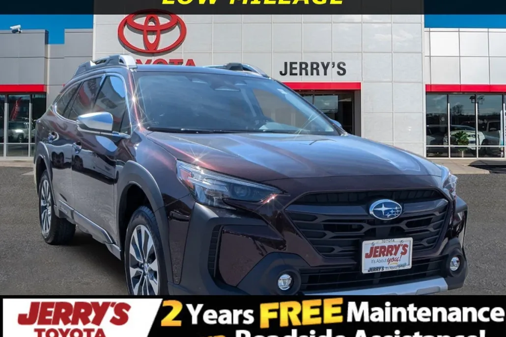 2024 Subaru Outback Touring photo 1