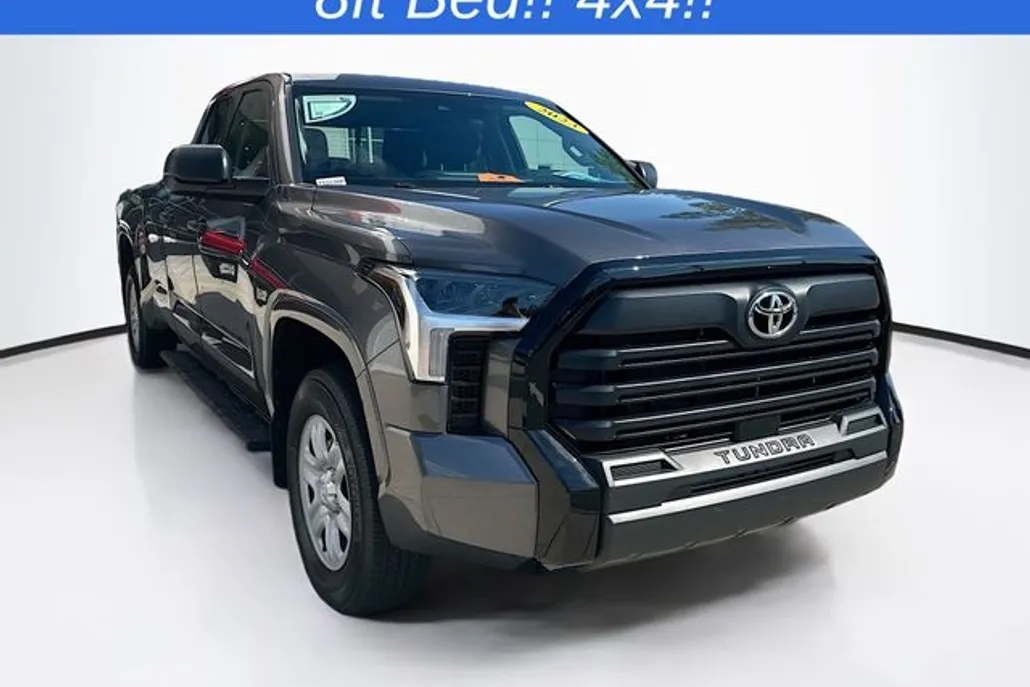 2023 Toyota Tundra SR photo 1