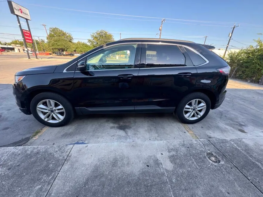 2017 Ford Edge SEL photo 1