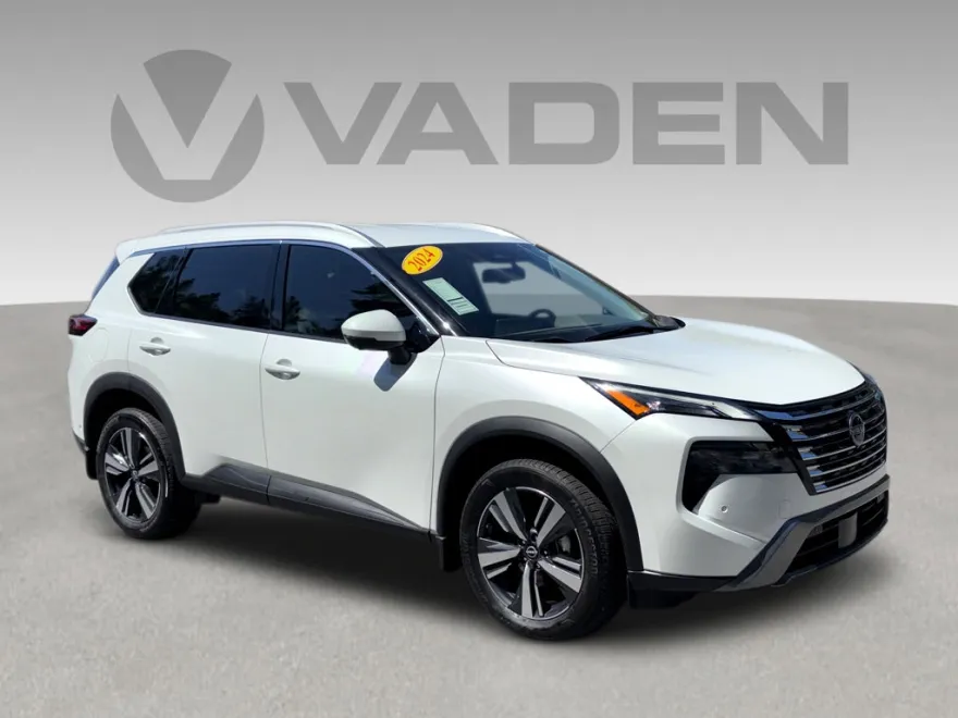 2024 Nissan Rogue SL photo 1