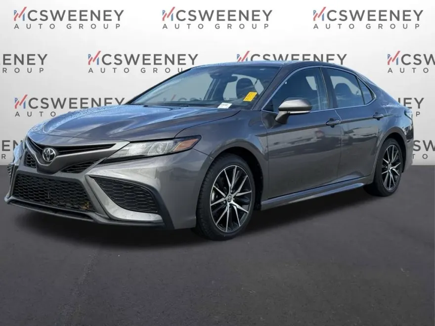 2023 Toyota Camry SE photo 1