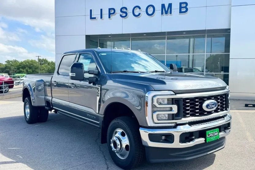 2026 Ford F-350 photo 1
