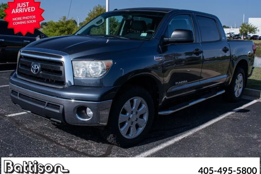 2010 Toyota Tundra SR5 photo 1