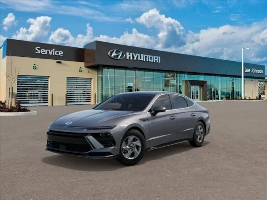 2025 Hyundai Sonata SE photo 1