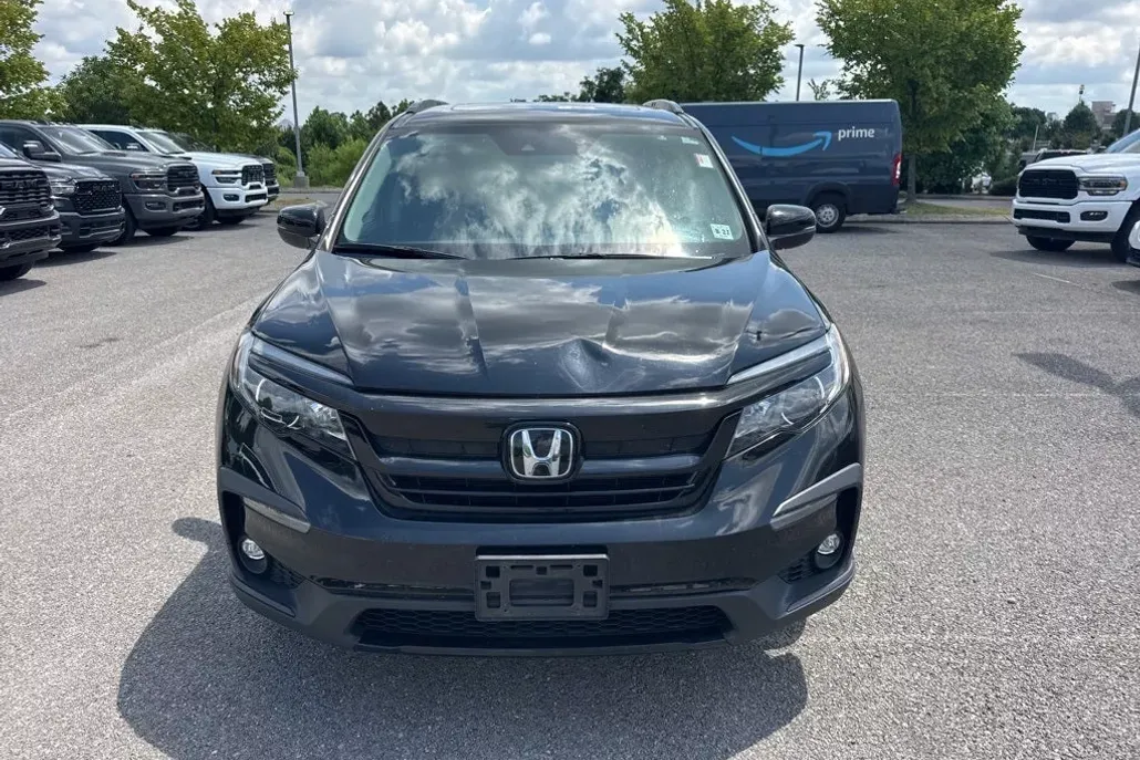 2022 Honda Pilot Special Edition photo 1
