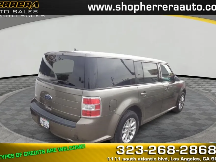 2013 Ford Flex SE photo 1