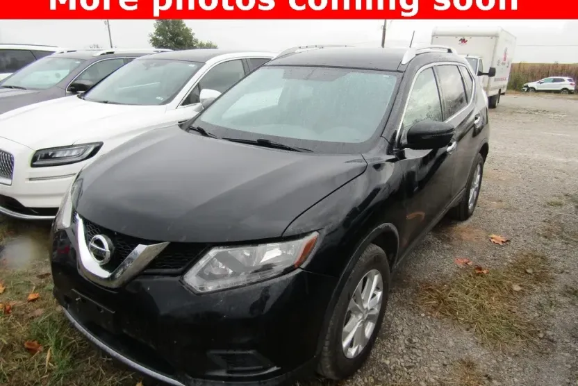 2016 Nissan Rogue SV photo 1