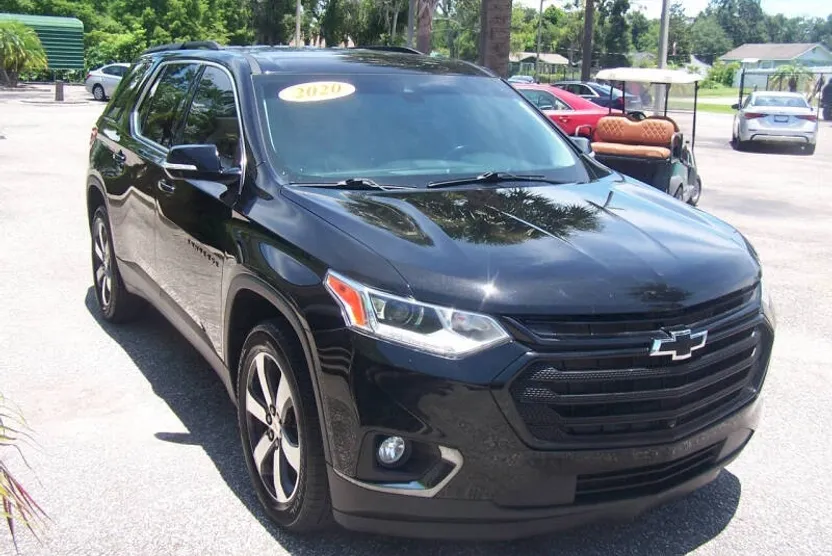2020 Chevrolet Traverse Leather photo 1