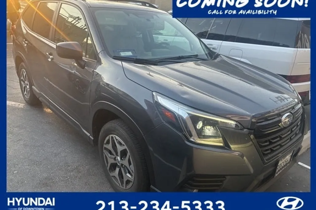 2022 Subaru Forester Premium photo 1