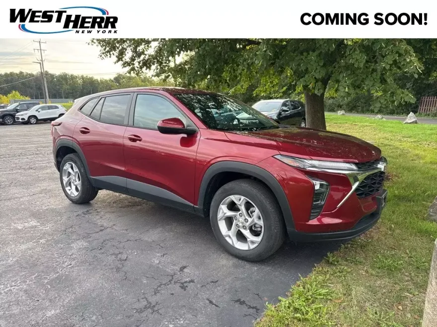 2024 Chevrolet Trax LS photo 1