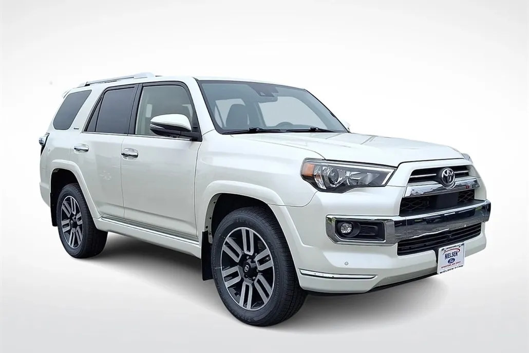 2022 Toyota 4Runner Limited photo 1