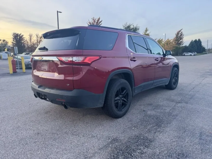 2020 Chevrolet Traverse Leather photo 1