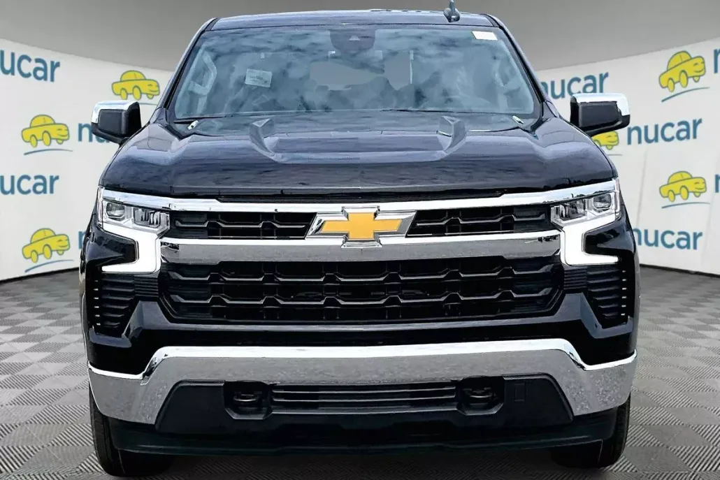2026 Chevrolet Silverado 1500 LT photo 1