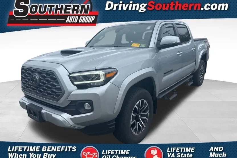 2023 Toyota Tacoma TRD Sport photo 1