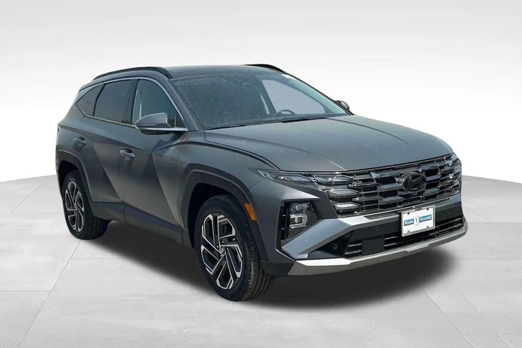 2025 Hyundai Tucson Limited photo 1