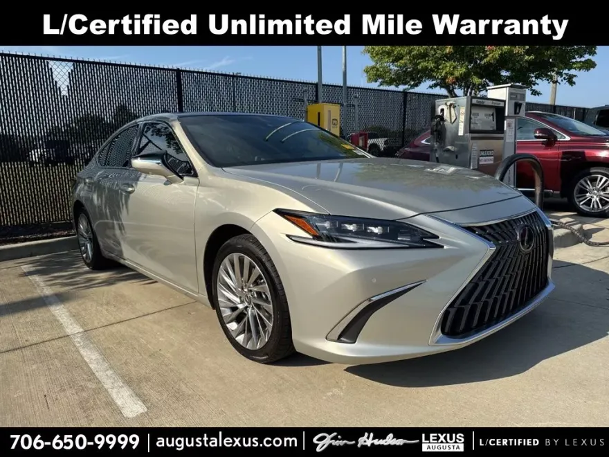 2022 Lexus ES 350 Ultra Luxury photo 1
