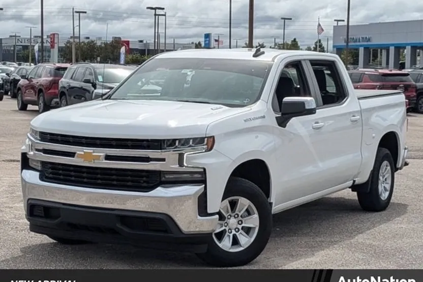 2022 Chevrolet Silverado 1500 LT photo 1