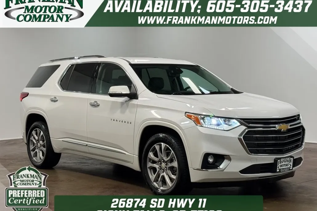 2021 Chevrolet Traverse Premier photo 1
