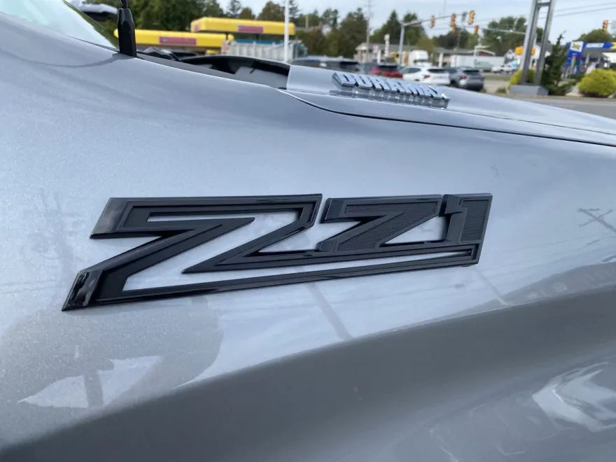 2025 Chevrolet Silverado 1500 RST photo 1