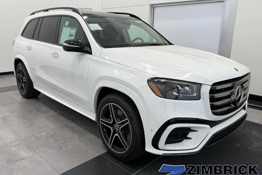 2025 Mercedes Benz GLS 450 4MATIC photo 1