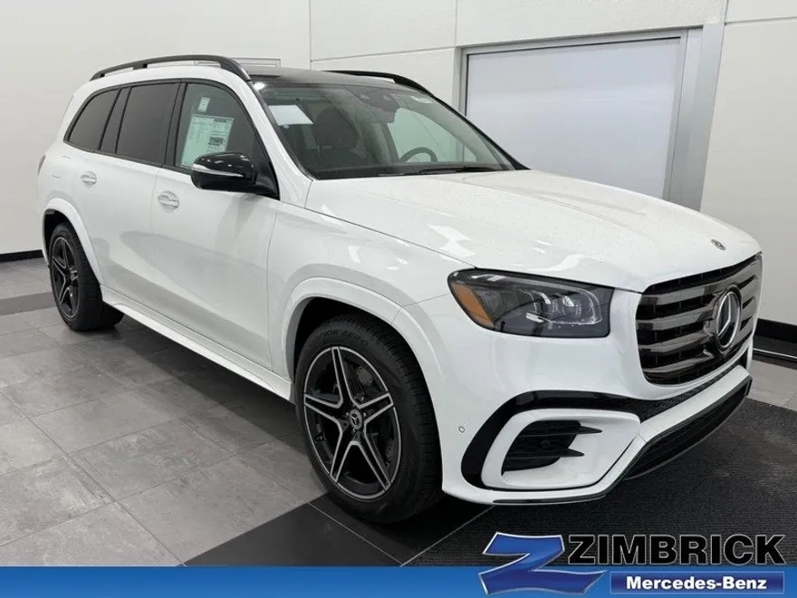 2025 Mercedes Benz GLS 450 4MATIC photo 1