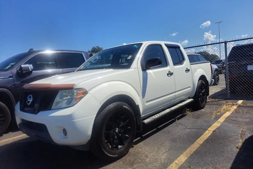 2018 Nissan Frontier SV photo 1