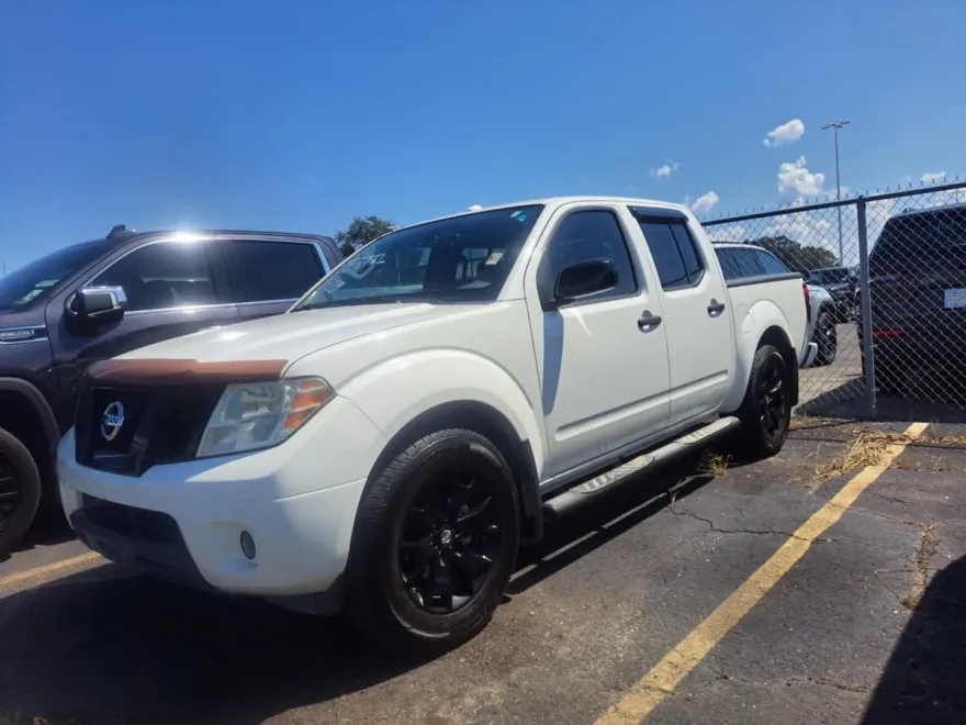 2018 Nissan Frontier SV photo 1