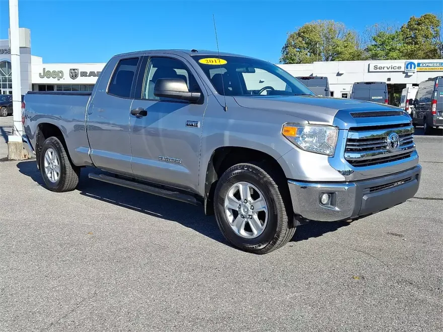 2017 Toyota Tundra TRD Pro photo 1
