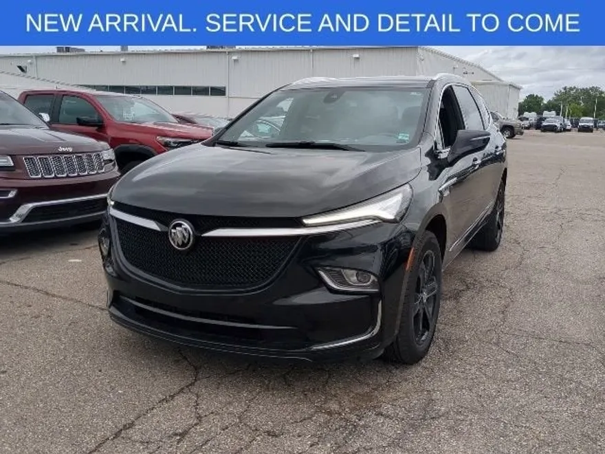 2024 Buick Enclave Essence photo 1