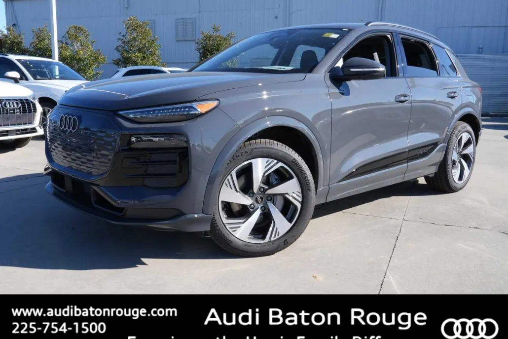 2025 Audi Q6 E-tron Premium Plus photo 1