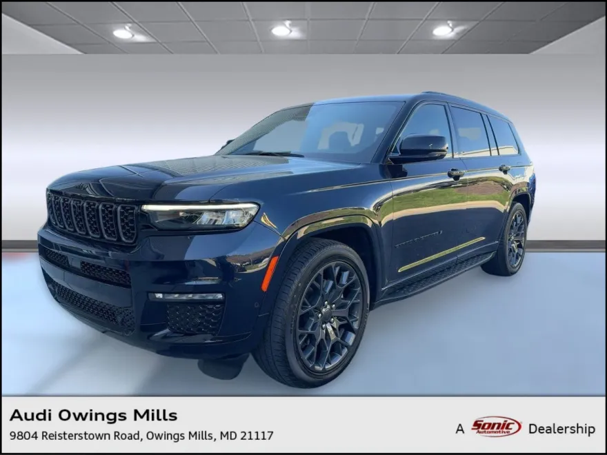 2023 Jeep Grand Cherokee L Summit photo 1