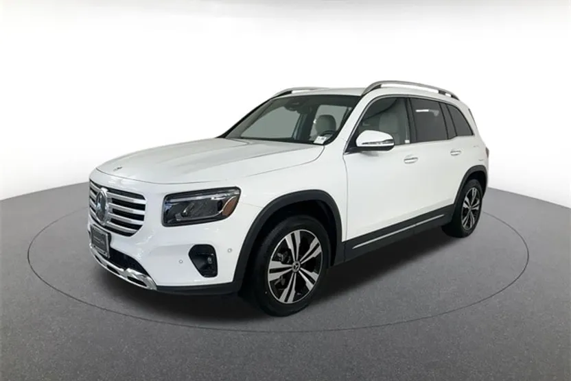2025 Mercedes Benz GLB 250 4MATIC photo 1