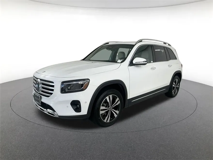 2025 Mercedes Benz GLB 250 4MATIC photo 1