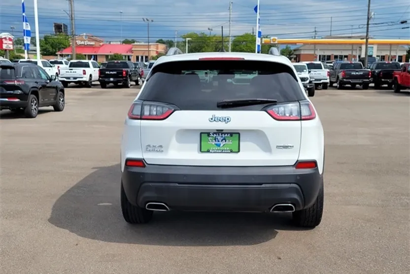 2021 Jeep Cherokee Latitude Lux photo 1