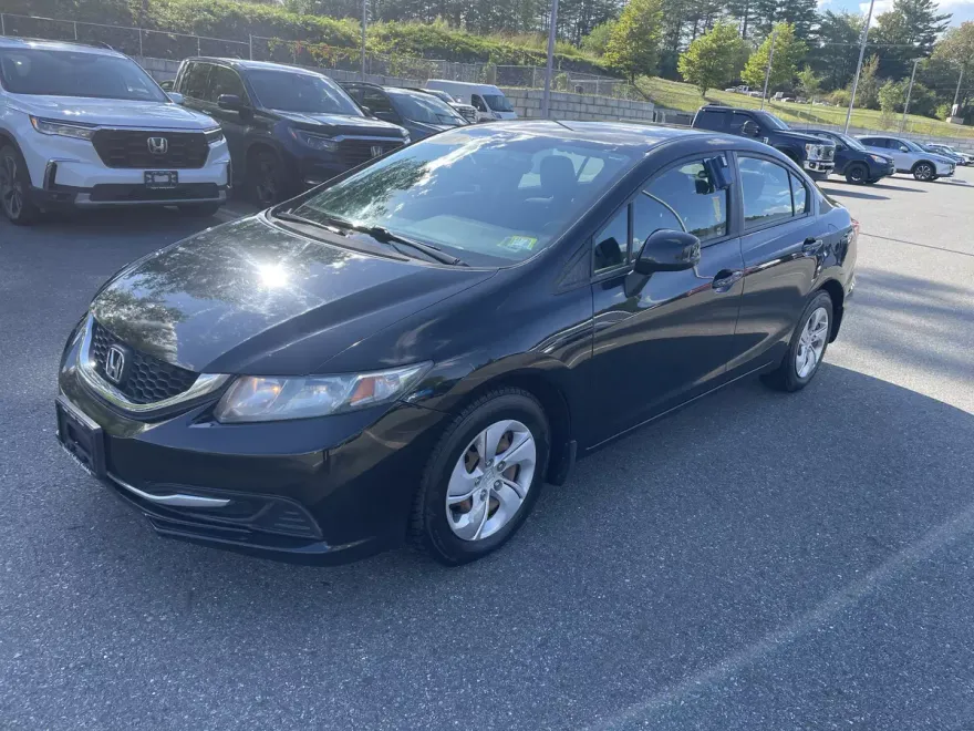2013 Honda Civic LX photo 1
