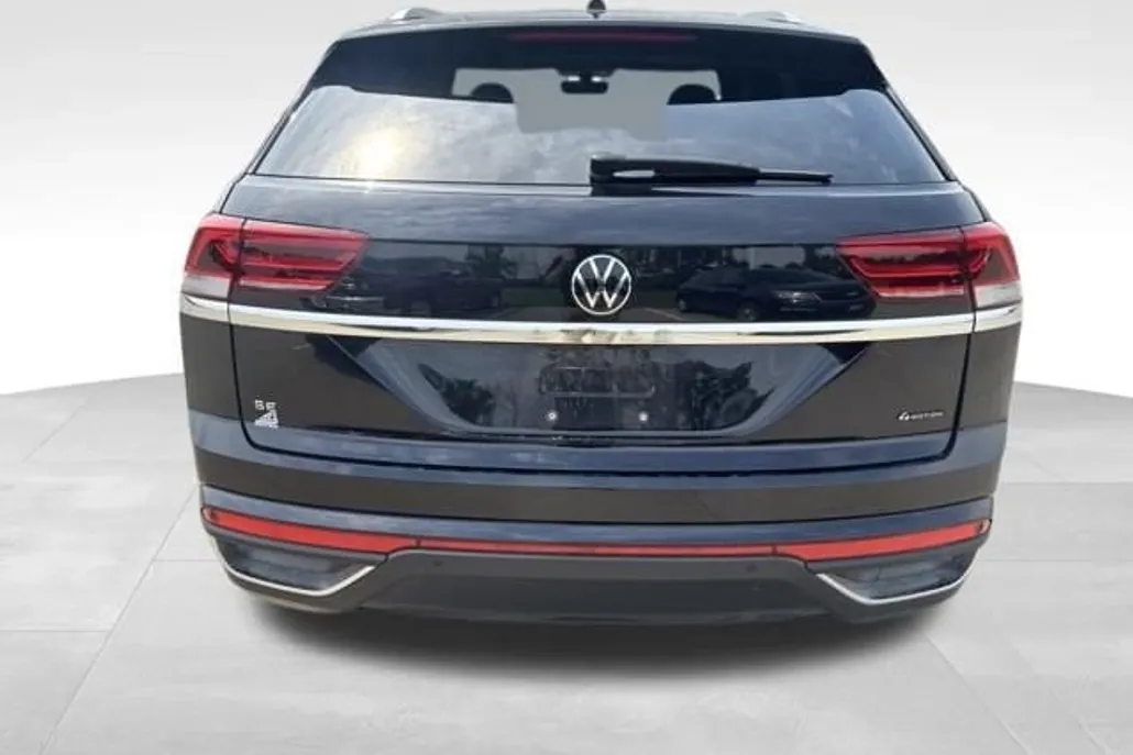 2023 Volkswagen Atlas Cross Sport SE Technology photo 1
