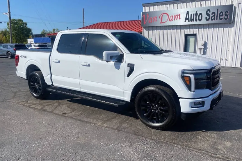 2024 Ford F-150 Lariat photo 1