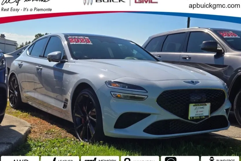 2023 Genesis G70 3.3T photo 1