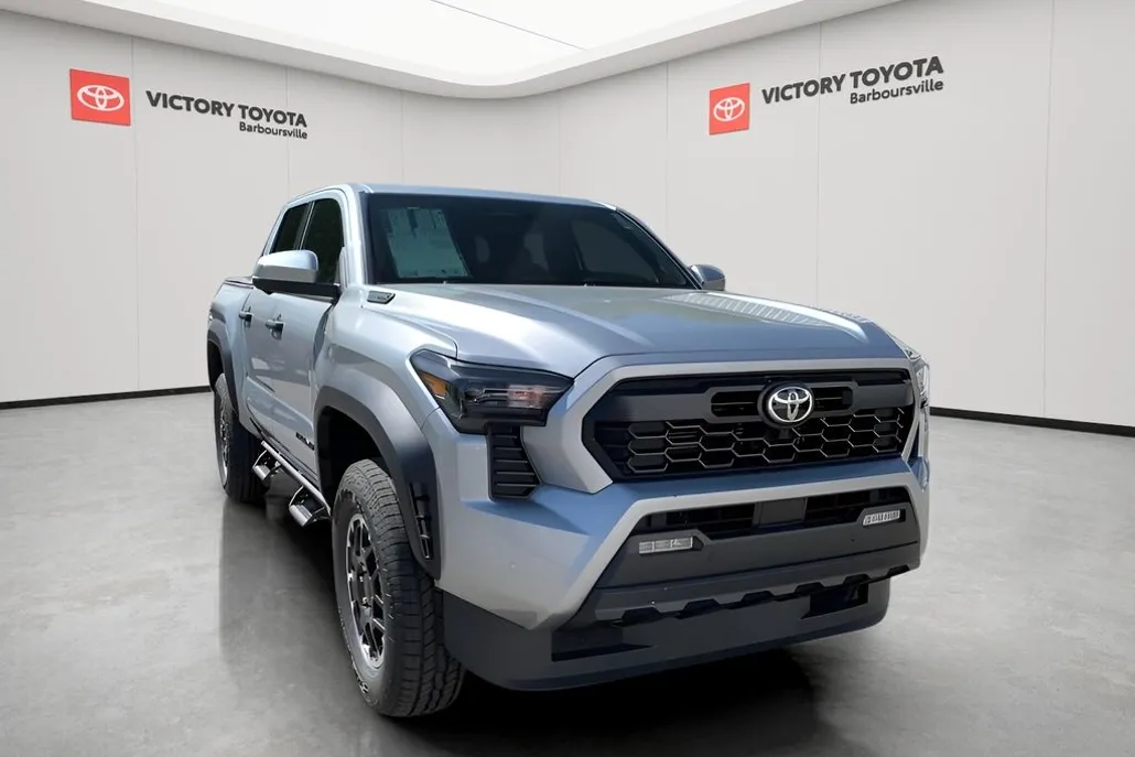 2025 Toyota Tacoma TRD Off-Road 4x4 Double Cab photo 1