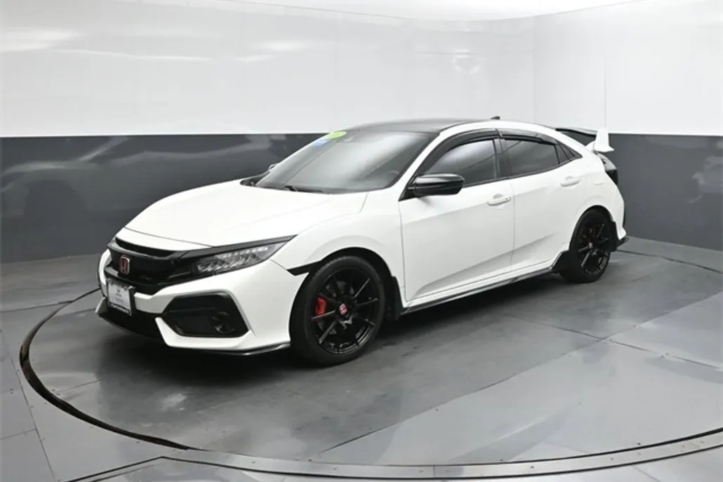 2018 Honda Civic Sport Touring photo 1