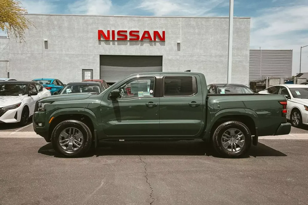 2025 Nissan Frontier SV photo 1