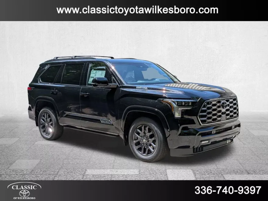 2025 Toyota Sequoia Platinum photo 1