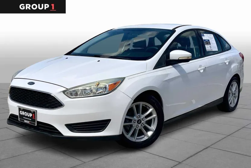 2016 Ford Focus SE photo 1