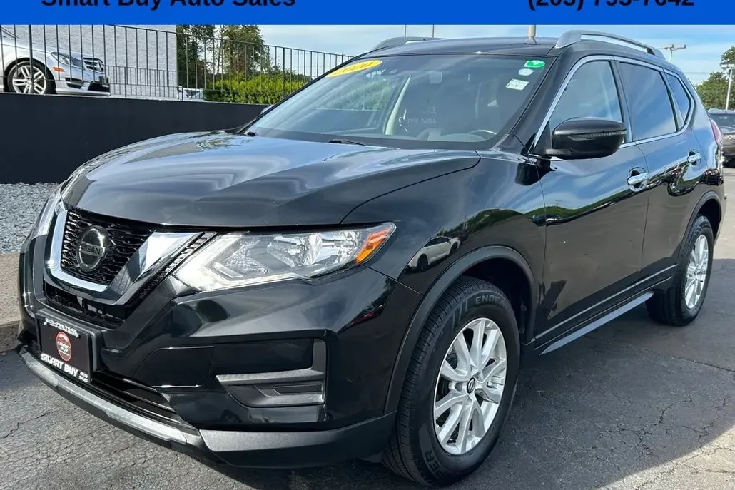 2020 Nissan Rogue SV photo 1