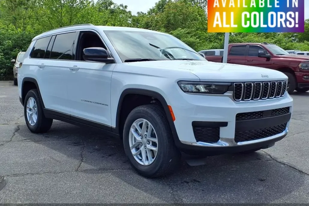 2025 Jeep Grand Cherokee Laredo X photo 1