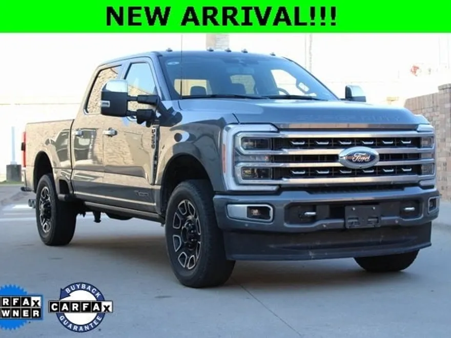 2023 Ford F-250 Platinum photo 1
