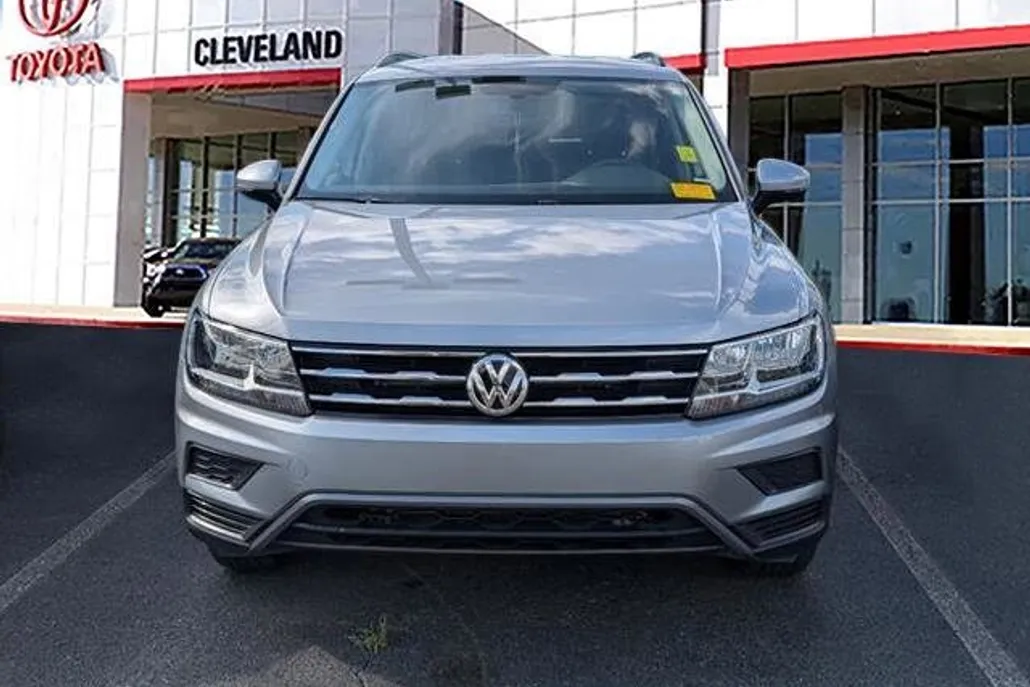 2020 Volkswagen Tiguan SE photo 1